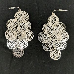 Chandelier earrings